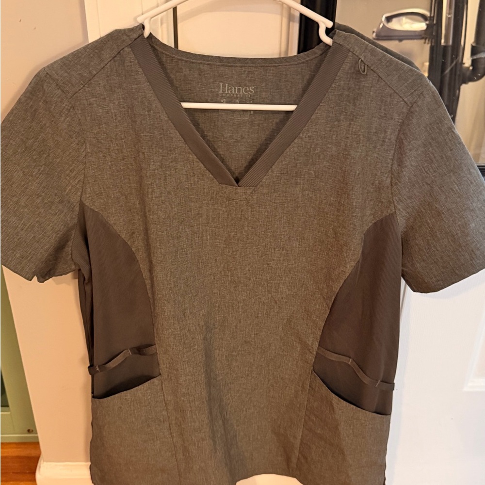 Hanes Comfort Fit Charcoal scrub top